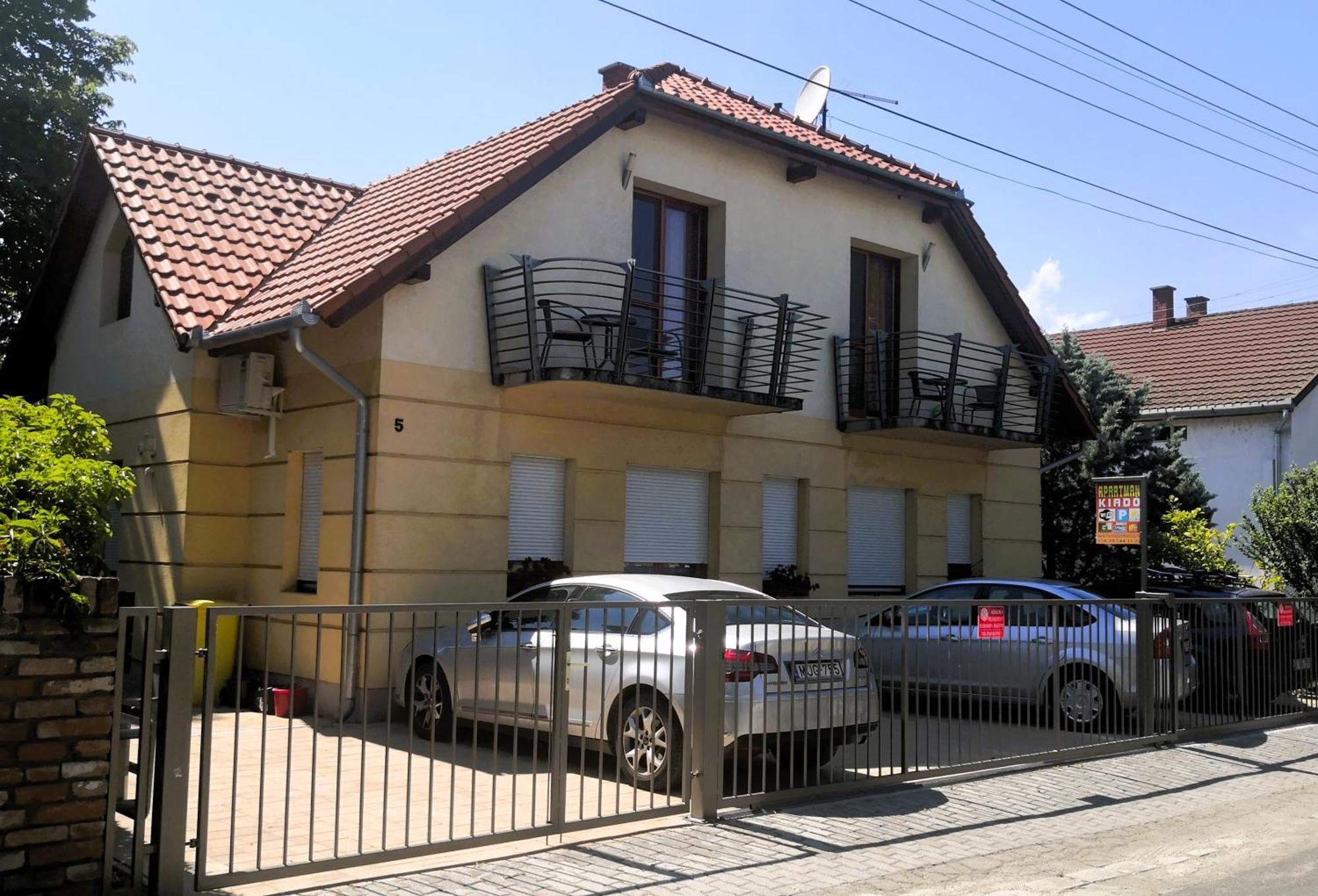 Ferienwohnung Frank Apartmanhaz Balatonboglár Exterior foto