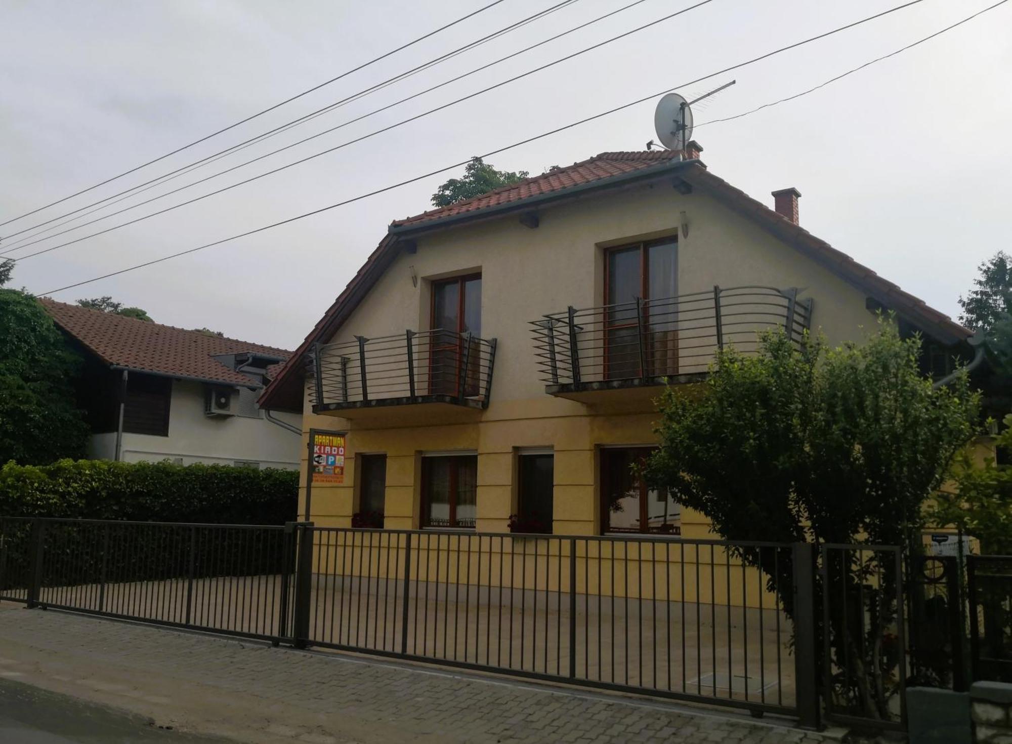 Ferienwohnung Frank Apartmanhaz Balatonboglár Exterior foto